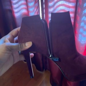 Jessica Simpson Microsuede heels